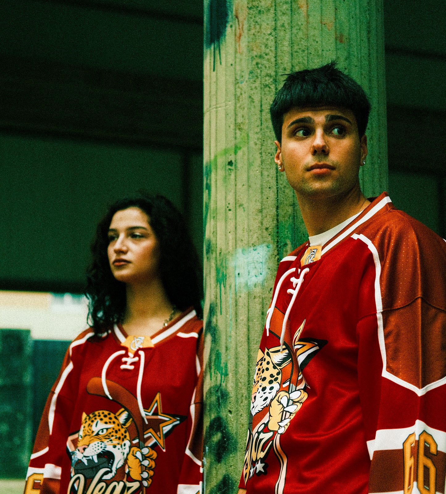 RED HOCKEY JERSEY